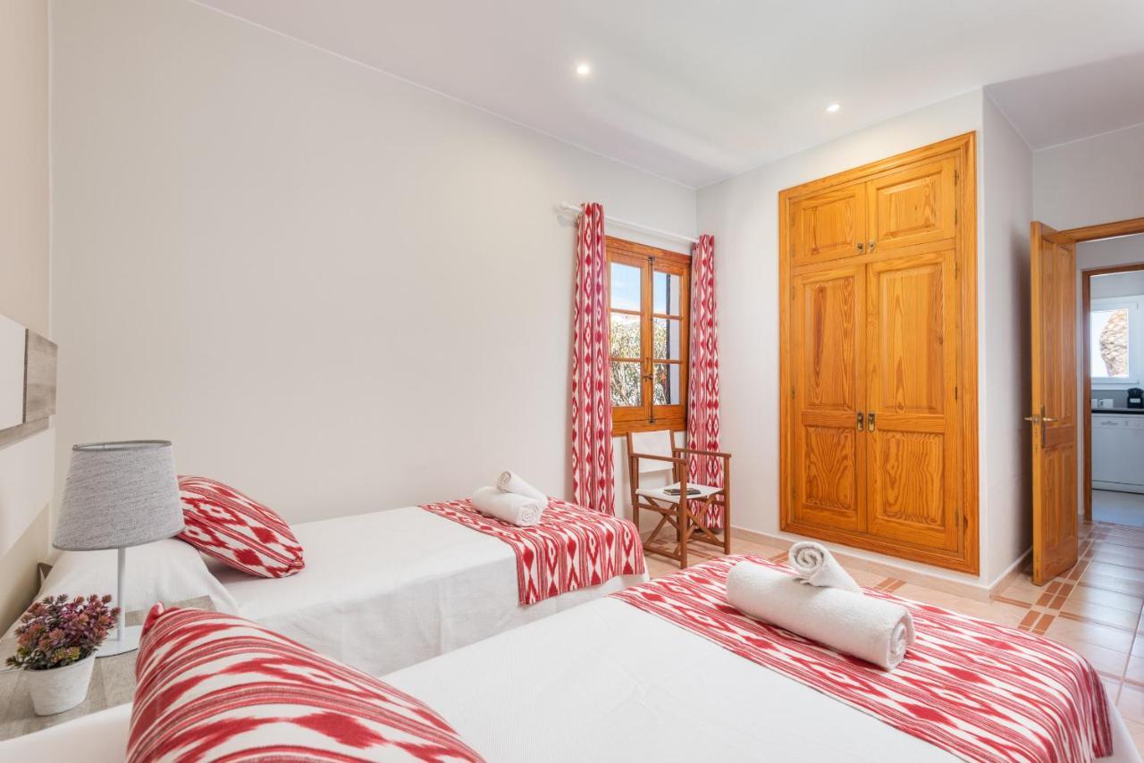 Villa Lali Arenal d'en Castell Kültér fotó
